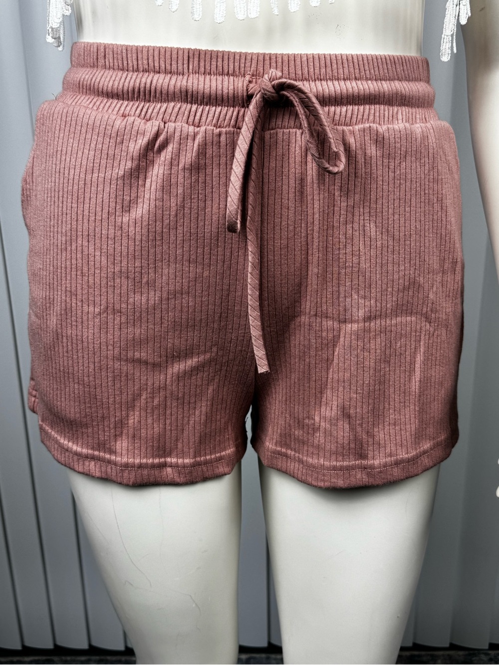 Lost + Wander NWT Ribbed Lounge Shorts Dusty Rose Drawstring Pockets XS - Picture 2 of 8